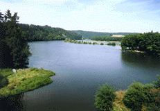 soutok Vltavy s Lunic u Neznaova - Lunice v pozad, Vltava vpedu